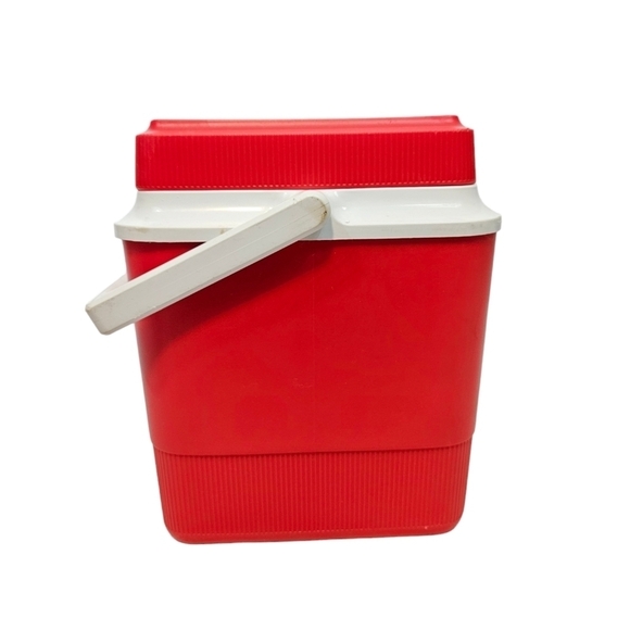 Vintage Gott 8 Quart Red & White Cooler Lunch Box Ice Chest Personal Cooler - Picture 3 of 10